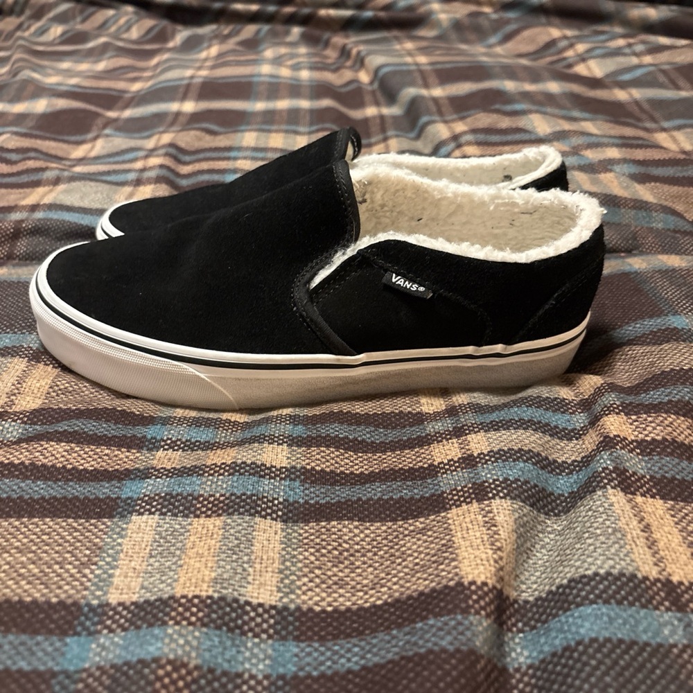 Women’s Size 8 Vans Black Slip-On Mules with White Sherpa Lining - Picture 2 of 5